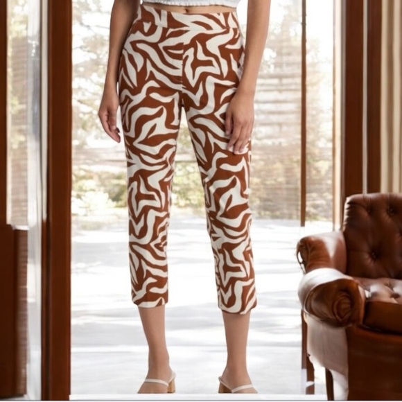 NEW! Spanx clay and cream polished cotton blend pants! - Picture 1 of 8